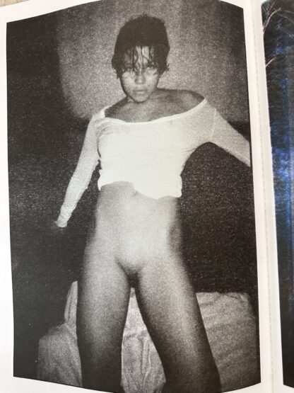 Travelling Model Signed Print numbered 80copies - Image 3