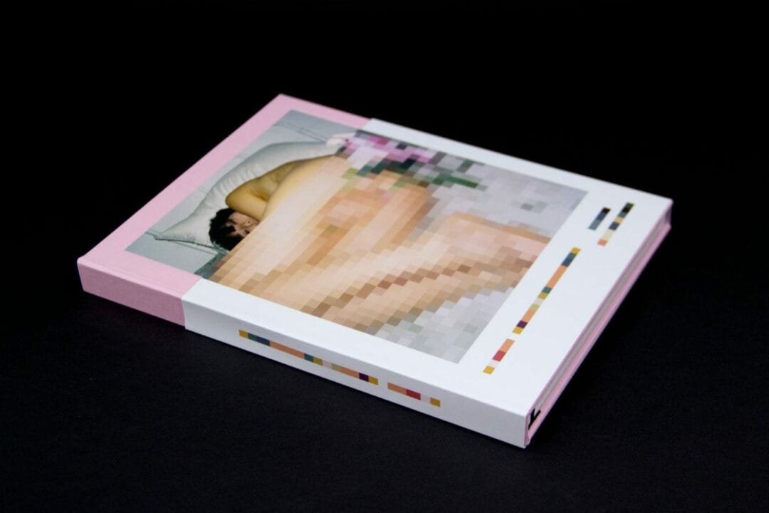 ATTENTION- 9 Sour Strawberries is left #HappyPublisher #Zhipeng Lin aka 223, Liberty Egality Sexuality! Censured or not… Sour Strawberries, Limited Edition 600 copies + signed C Print by the author and 30 Artist Edition. Design by Joanna Starck! very strong concept. Best Photobook by Simon Baker director of la Maison Européenne de la Photographie. It will be the double price on the second market in few weeks… so cool