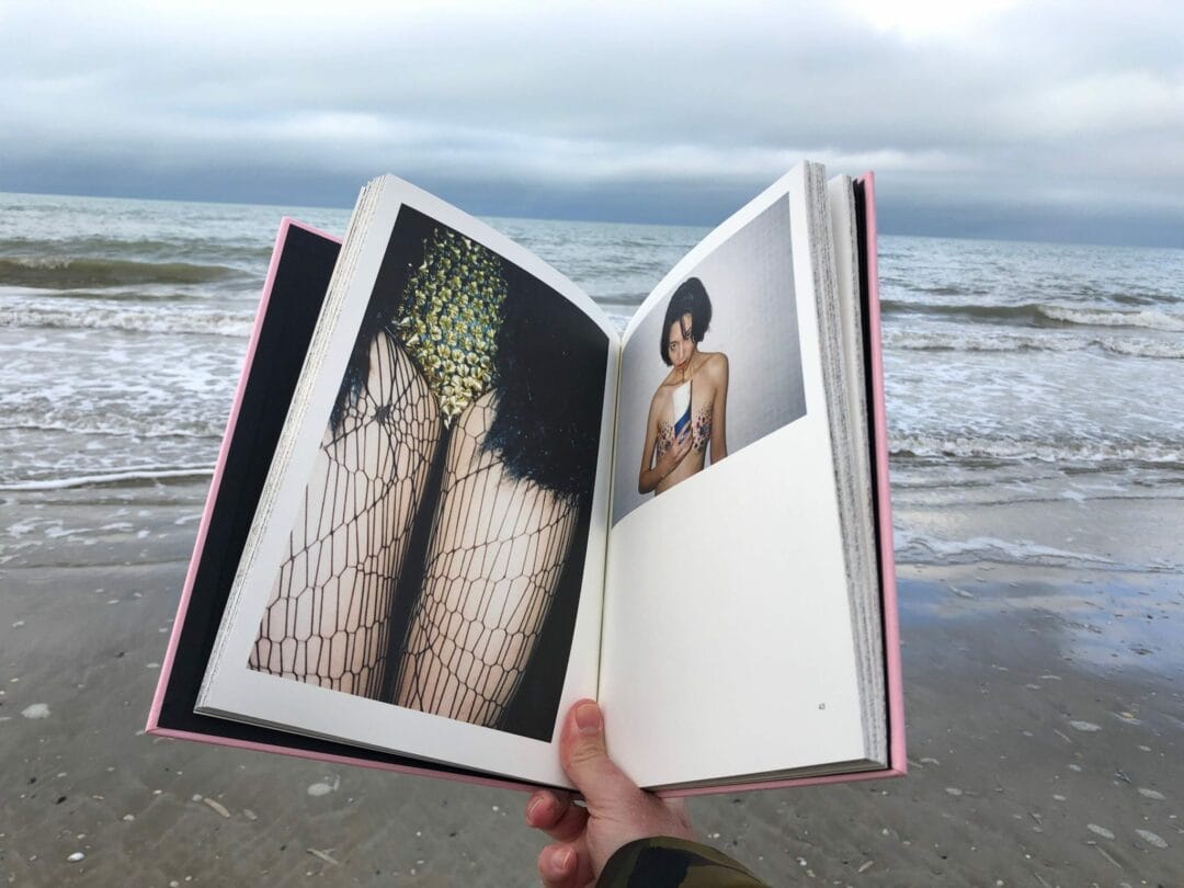 #HappyPublisher & #HappyNewYear from Deauville #BestPhotobooks of 2018 by #SimonBaker My top 10 Photobooks of 2018: Sour Strawberries by Zhipeng Lin aka 223) 223 is one of my favourite discoveries of 2018, even though I feel that I should already have known about this brilliant and important artist. His latest book, a project by Pierre Bessard, brings together 223s stunning photographic work with a beautiful and intelligent design that evokes, and plays with, the logical of the censorship of explicit images. Each pixelated photograph is printed on the outside of uncut pages which, when cut, reveal the same complete image within. Editions Bessard #book #offset #photo #livre #editionsbessard #ArtOfPerfection #limited #limitededition #handmade #photography #signed #photobook #print #art #design #graphic #photographie #contemporaryartist #collectors #artist #contemporaryartcollector #bookdesign #bookcover #typography #graphicdesign #printdesign Luigi Clavareau